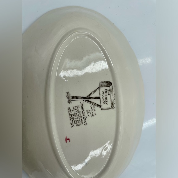 Vintage Johnson Bros England Gravy Boat & Saucer Friendly Village. - Picture 5 of 8